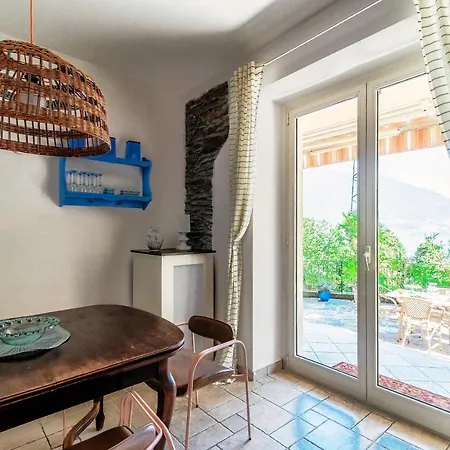 Lost In Paradise - By Myhomeincomo * San Siro (Lombardy)