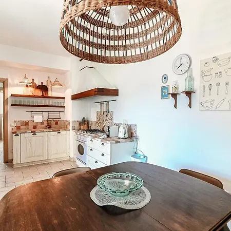 Lost In Paradise - By Myhomeincomo * San Siro (Lombardy)