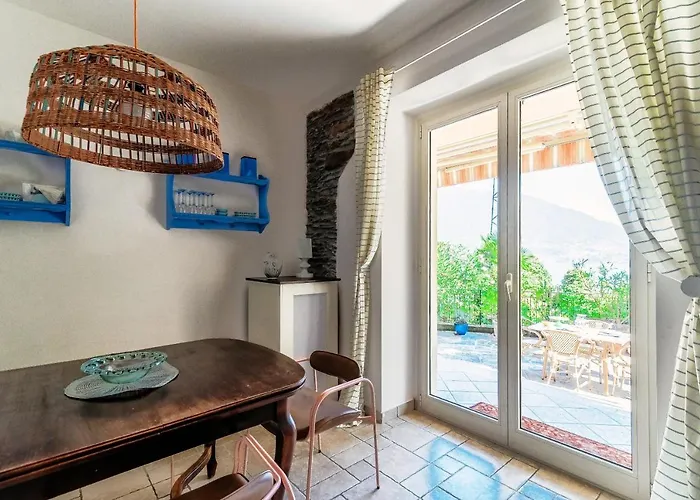 Lost In Paradise - By Myhomeincomo * San Siro (Lombardy)