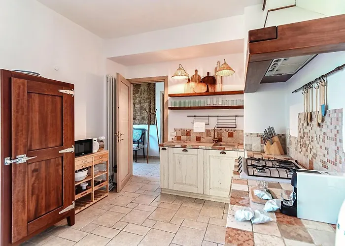 Lost In Paradise - By Myhomeincomo San Siro (Lombardy)