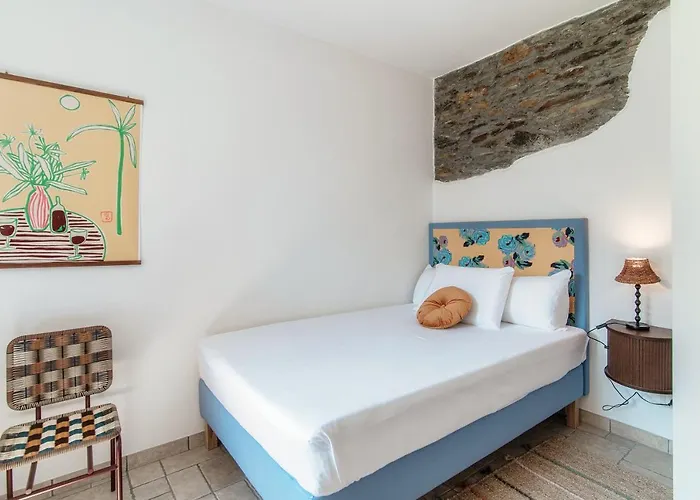 Lost In Paradise - By Myhomeincomo *