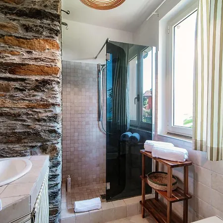 Lost In Paradise - By Myhomeincomo